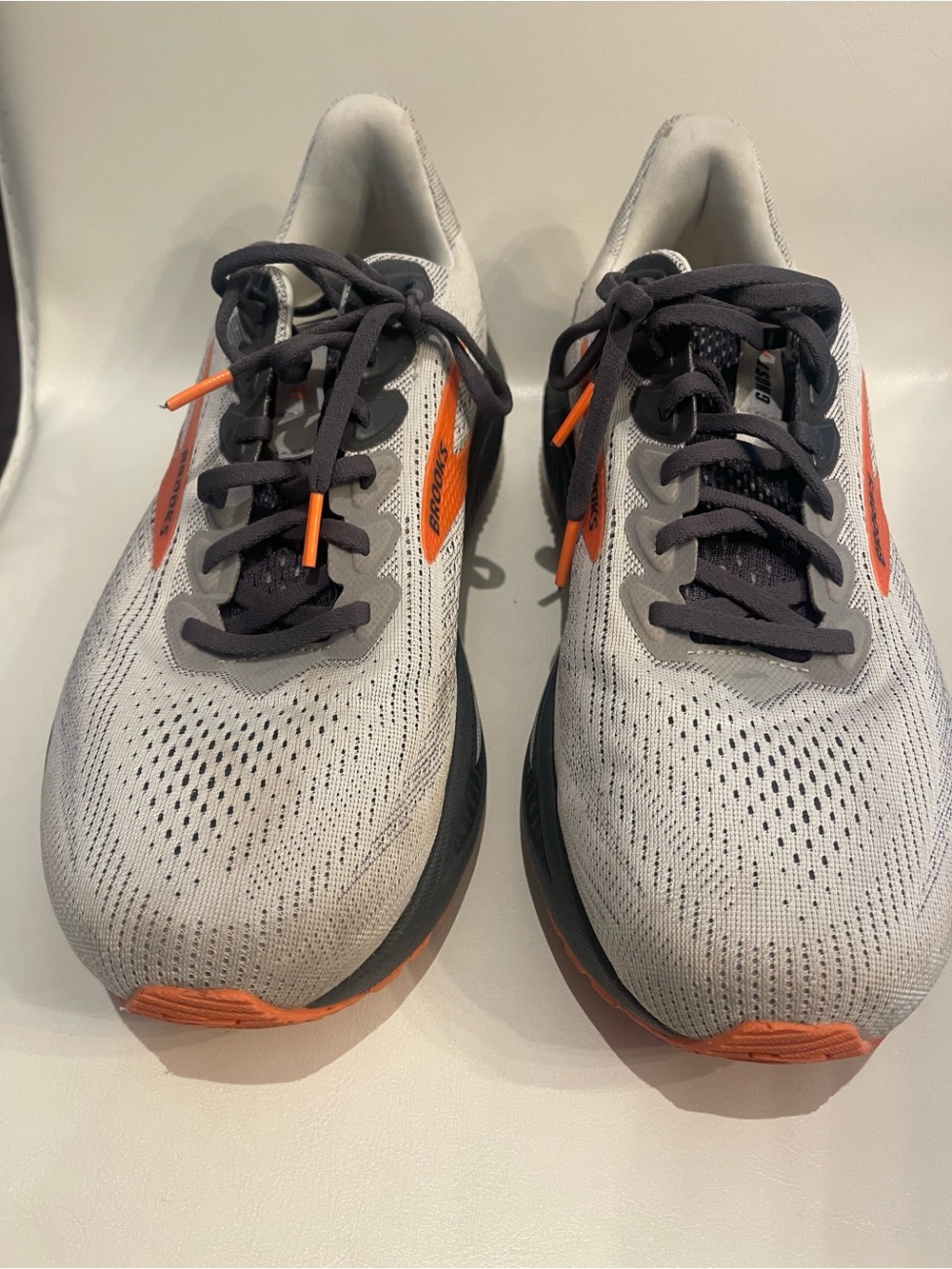 Brooks Ghost running shoes men’s size 10 extra wide 4E gently worn
